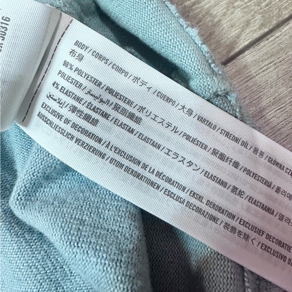 Hollister Sky Blue Boxy Long Sleeve Top - Picture 8 of 10